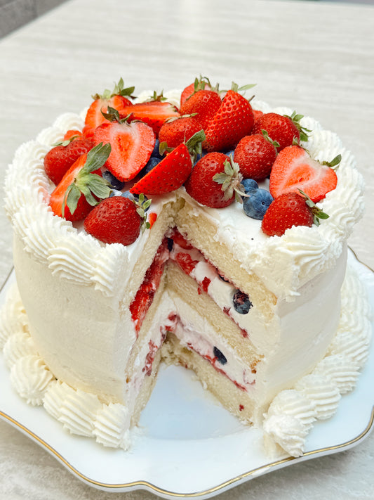 Berry Fantasy Cake