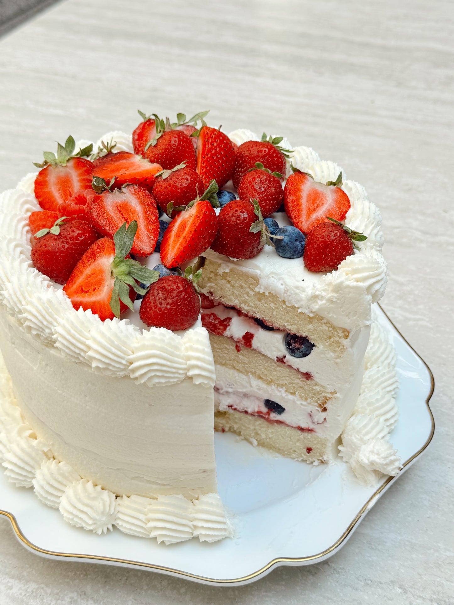 Berry Fantasy Cake