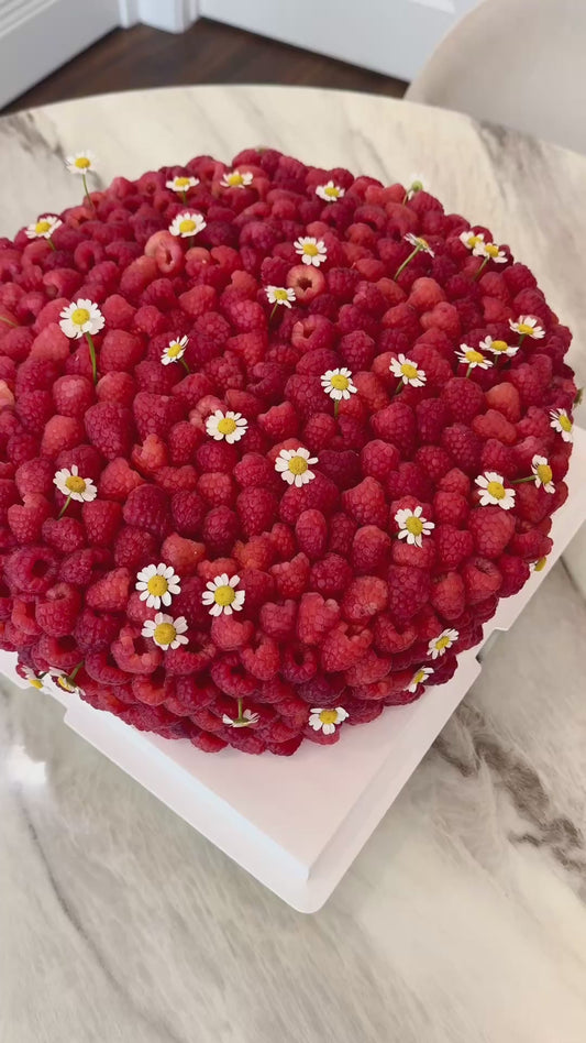 The Berry Opulence Cake - Spring Edition